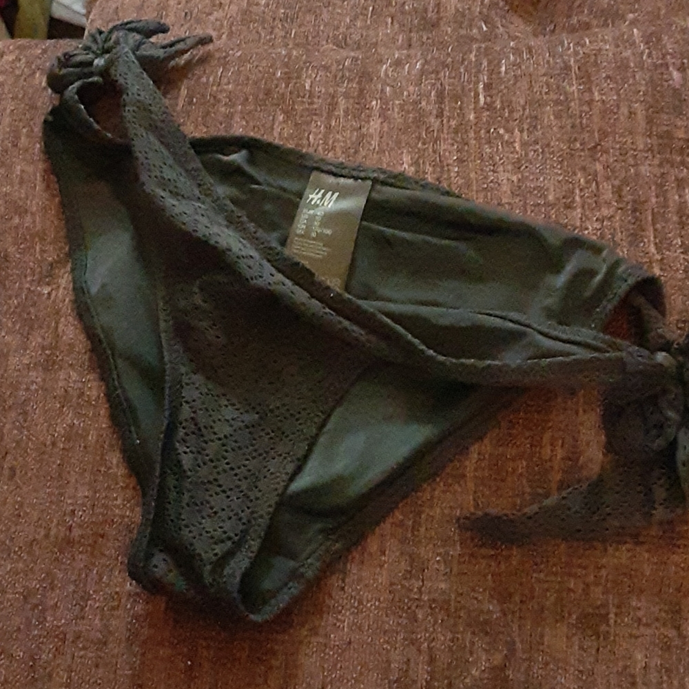 H&M swim suit bottom